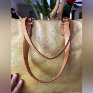 Louis Vuitton Vernis Large Luco Tote